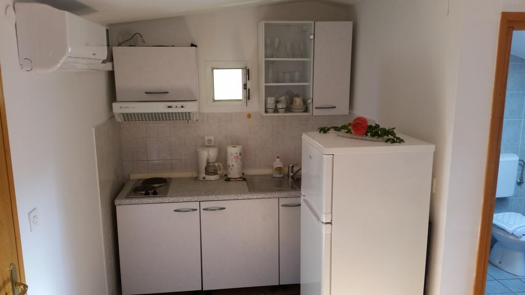 אומאג Apartments Milica חדר תמונה