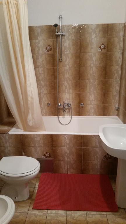 אומאג Apartments Milica מראה חיצוני תמונה