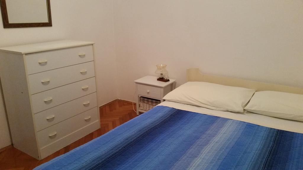 אומאג Apartments Milica מראה חיצוני תמונה