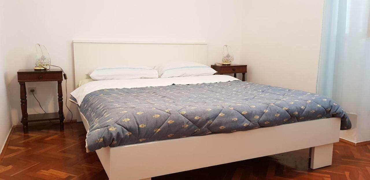 אומאג Apartments Milica מראה חיצוני תמונה