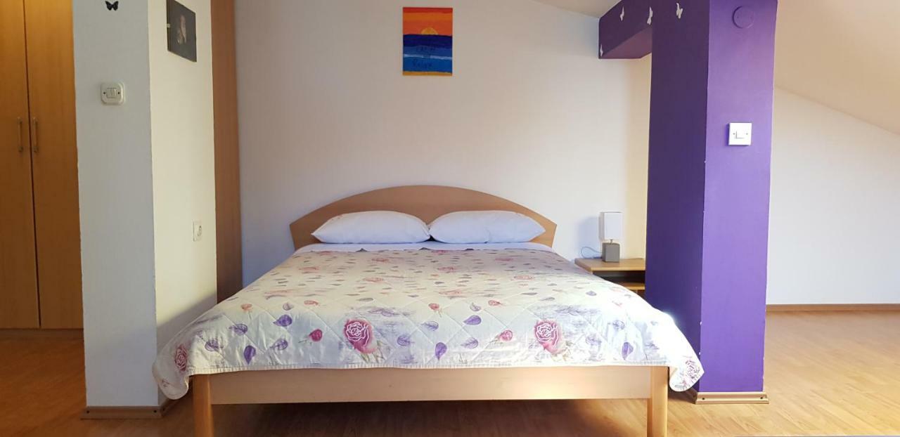 אומאג Apartments Milica מראה חיצוני תמונה
